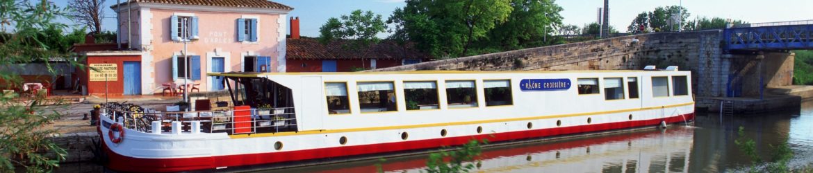 Hotel barge south of France